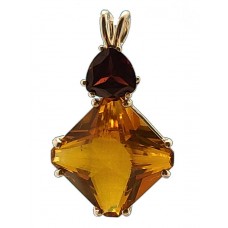 Siberian Gold Quartz Small Magician Stone™  with Trillion Cut Rhodolite Garnet
